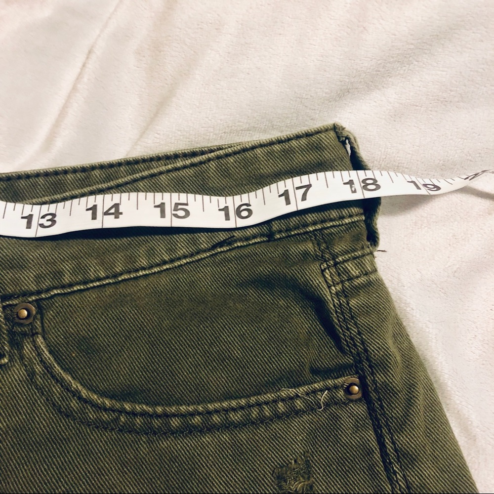 BDG Low-Rise Dolphin Shorts